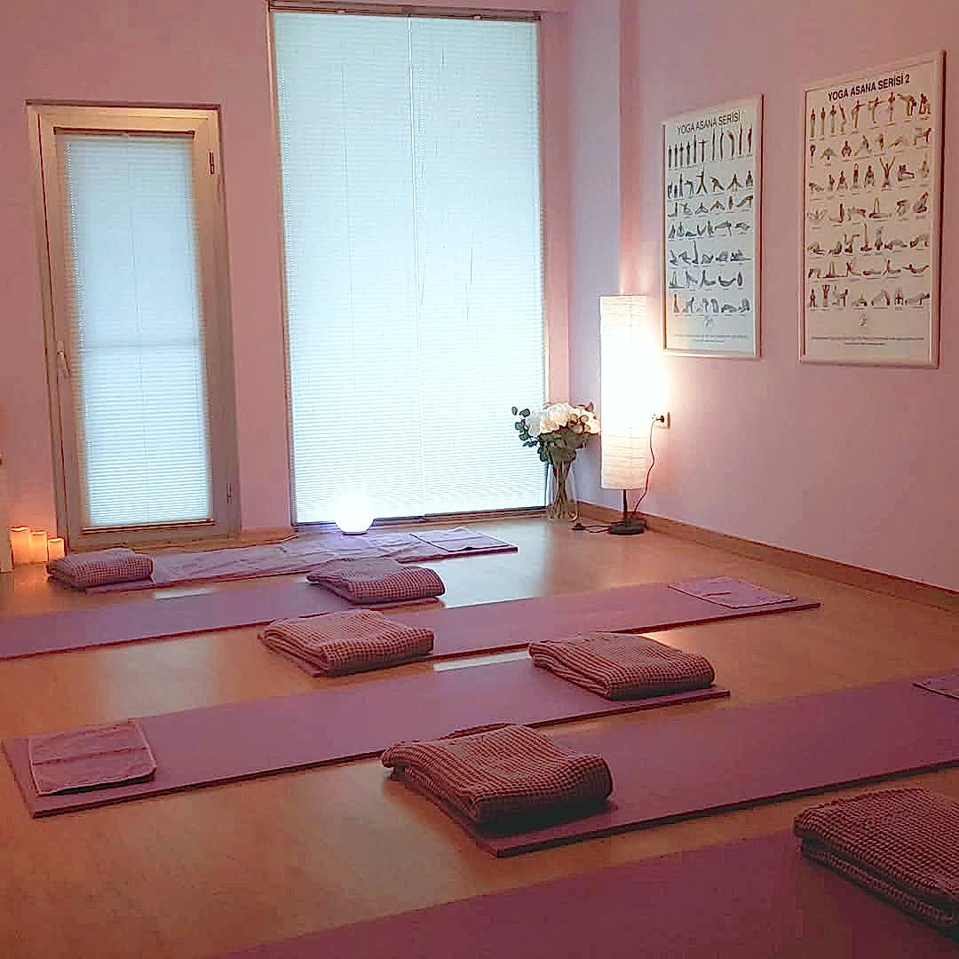 YOGA ACADEMY PENDİK